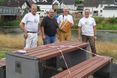 Aufbau Sitzgelegenheit