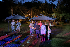 Unter dem Schirm blieb man trocken