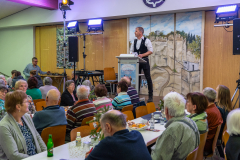 Horst Perk bei der Begrüßung