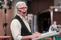 Manfred ist immer noch aktiv mit 89 Jahren.