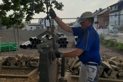 Egon Schuhmacher am Stein